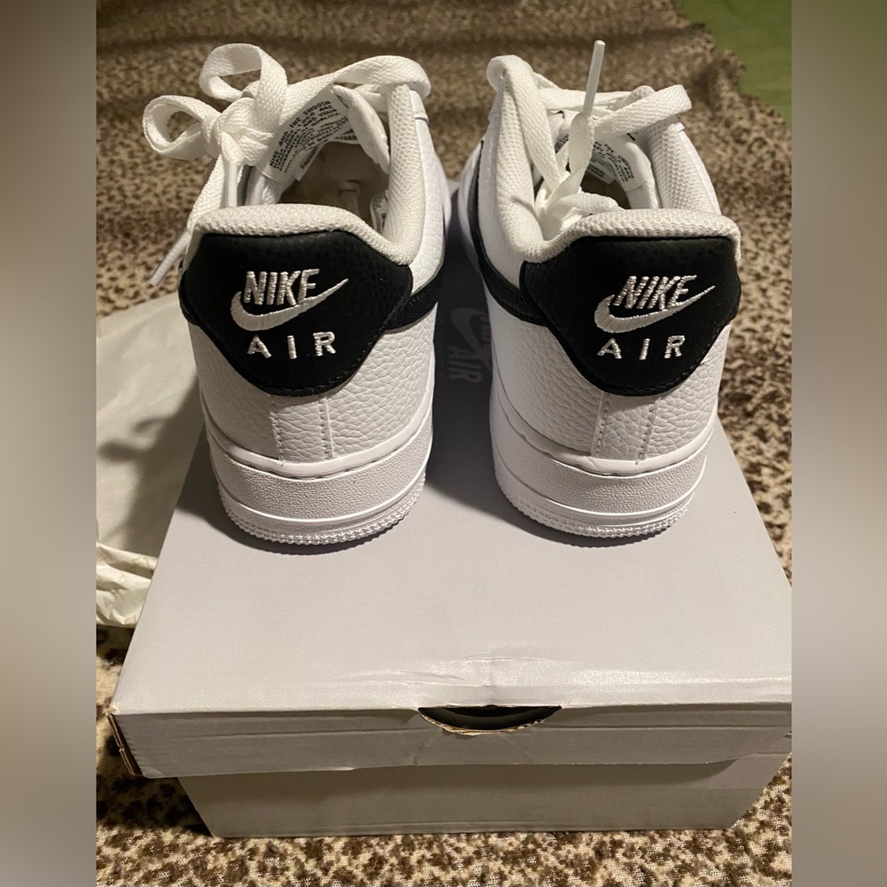 Nike Air Force 1 White with Black Swoosh - Picture 4 of 9